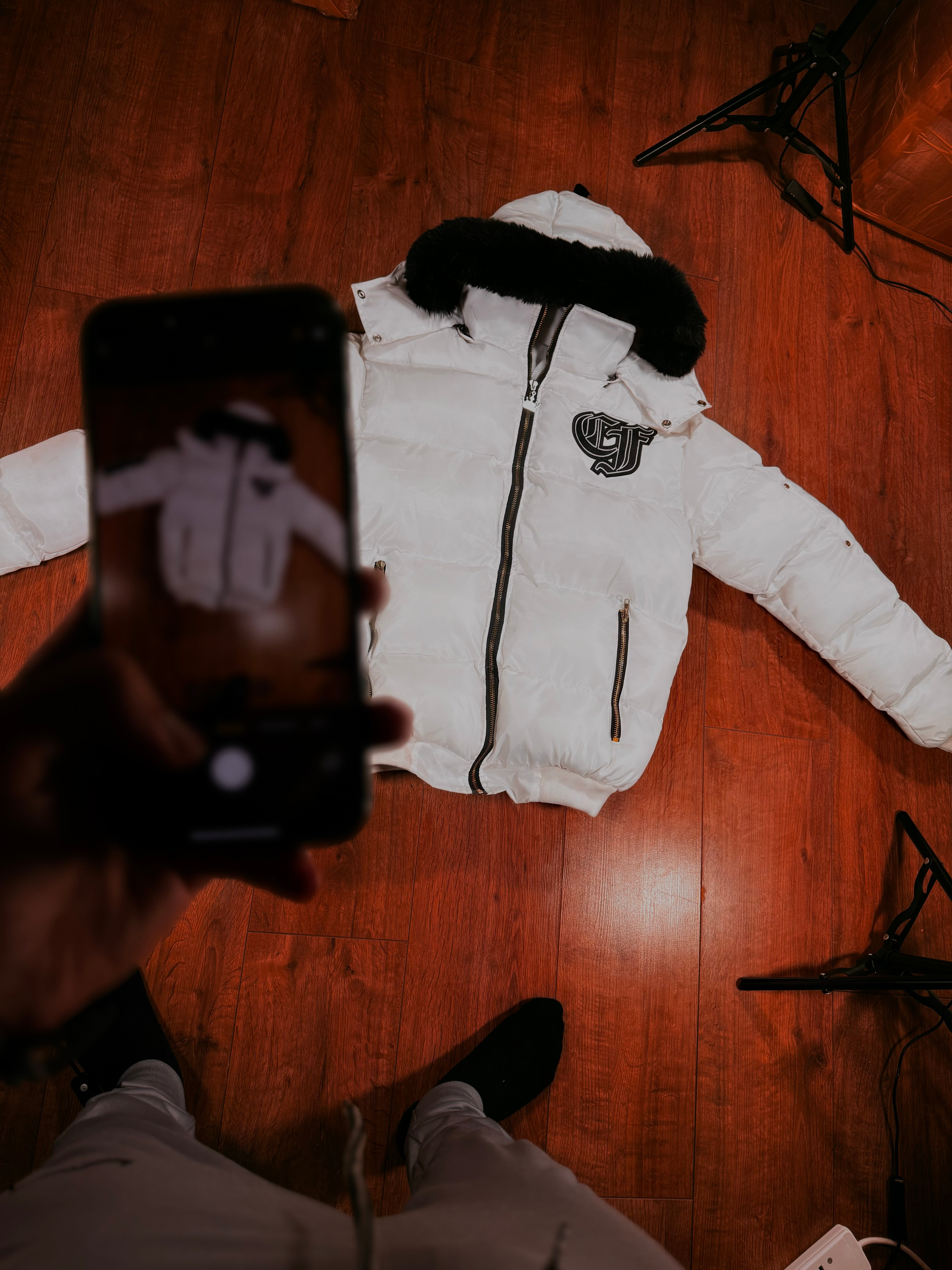 CashFlow London White Puffer