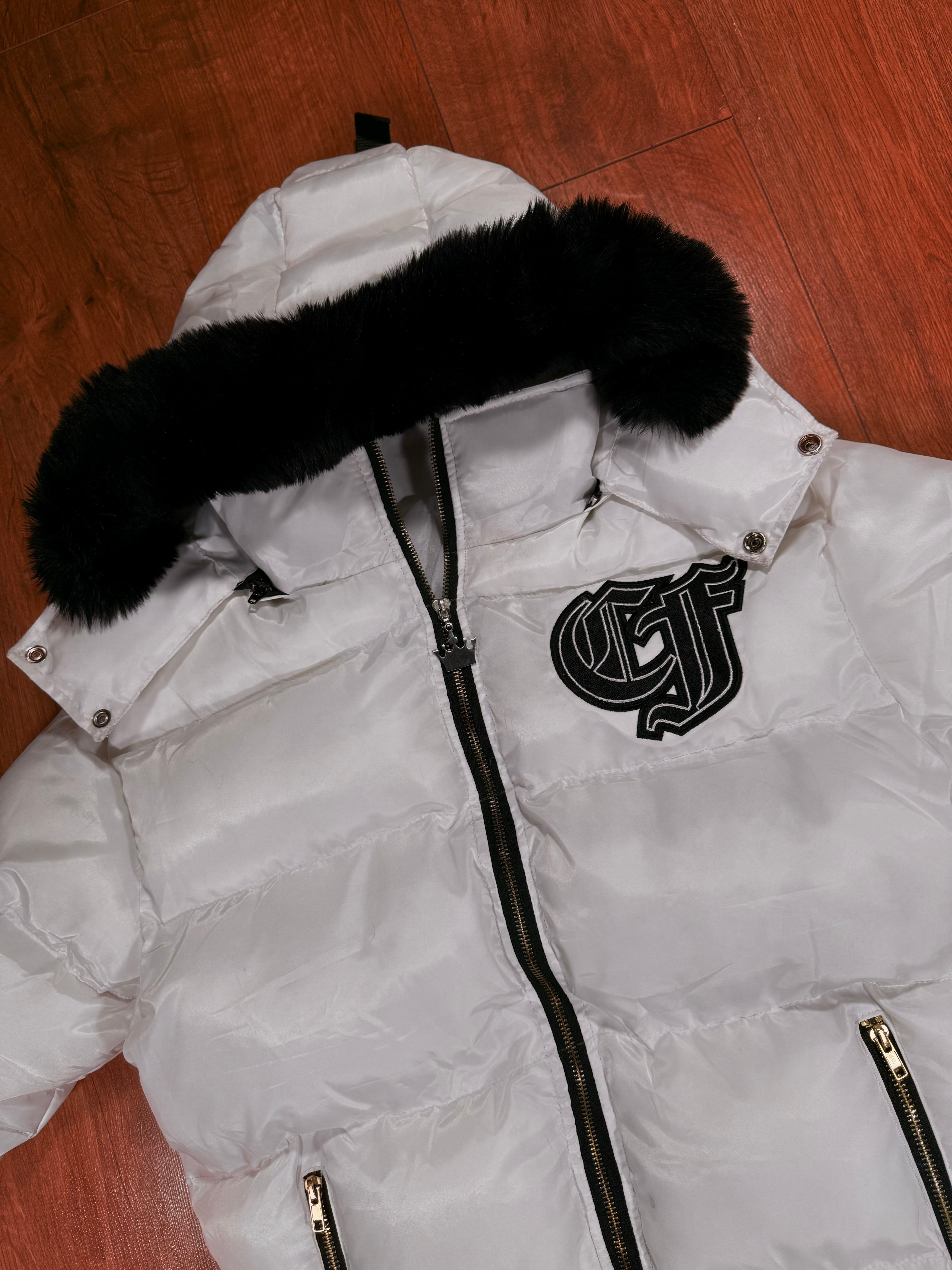 CashFlow London White Puffer