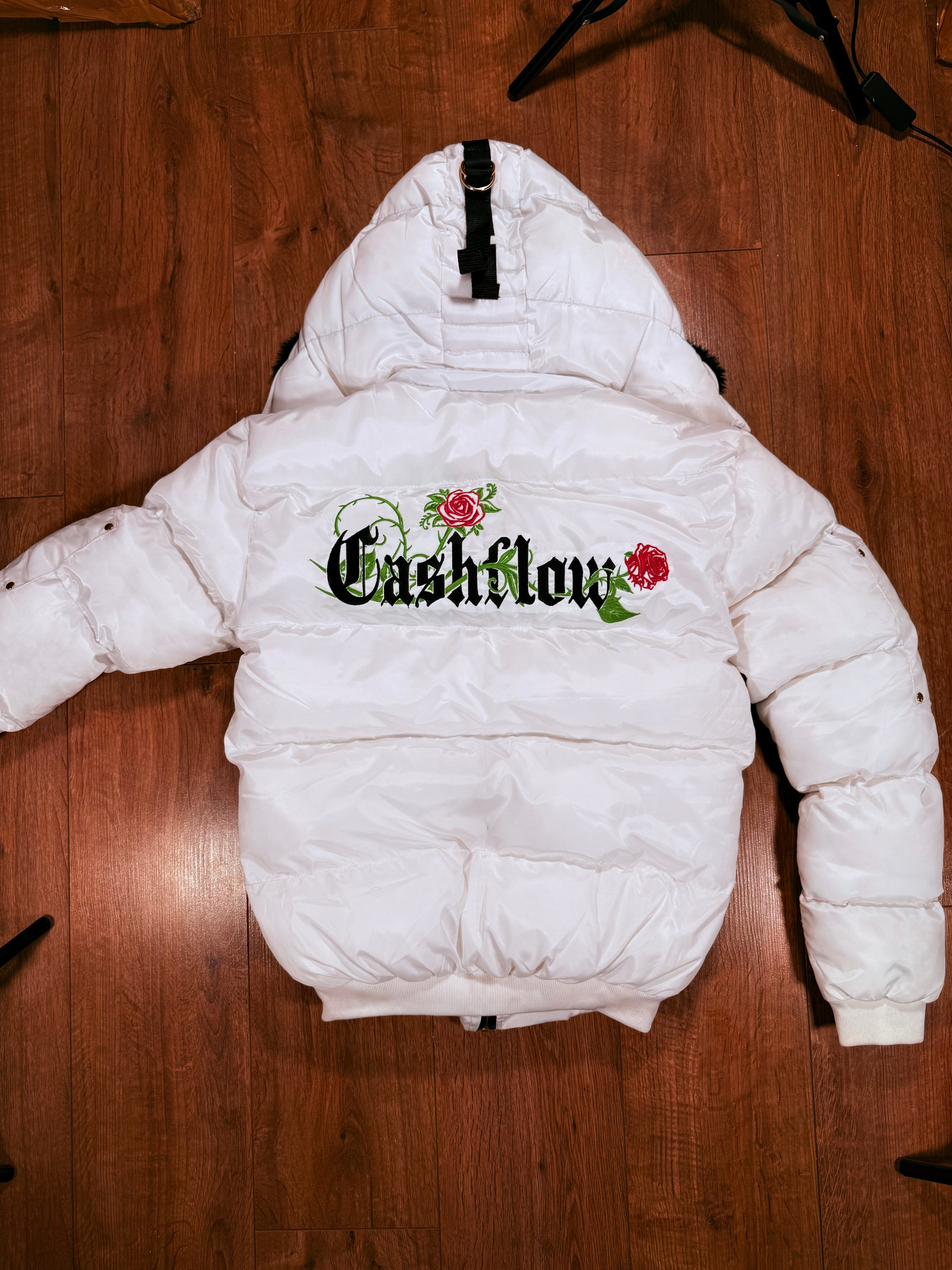 CashFlow London White Puffer